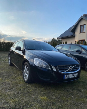 Volvo V60 cena 28800 przebieg: 222000, rok produkcji 2013 z Siemiatycze małe 37